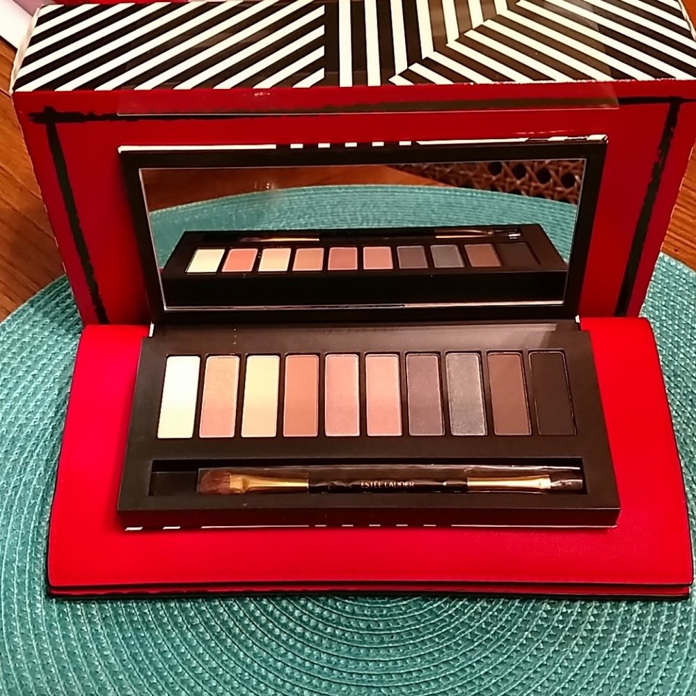 Estee Lauder eyeshadow gift set